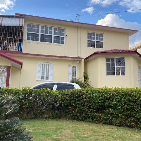 קינגסטון Russell Heights Vacation Home מראה חיצוני תמונה