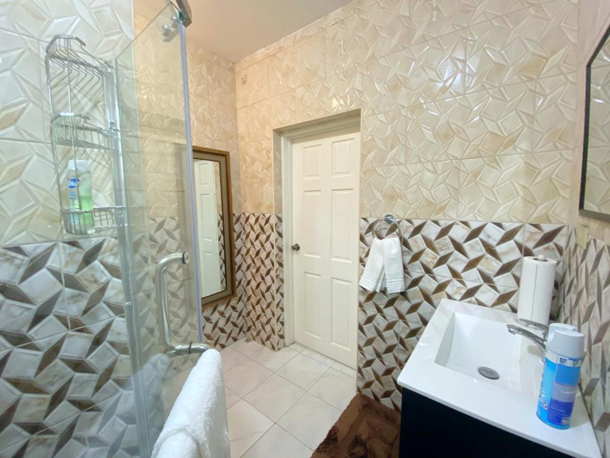 קינגסטון Russell Heights Vacation Home מראה חיצוני תמונה